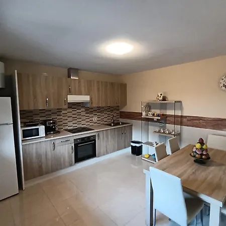 A Cavadina منزل للإقامة